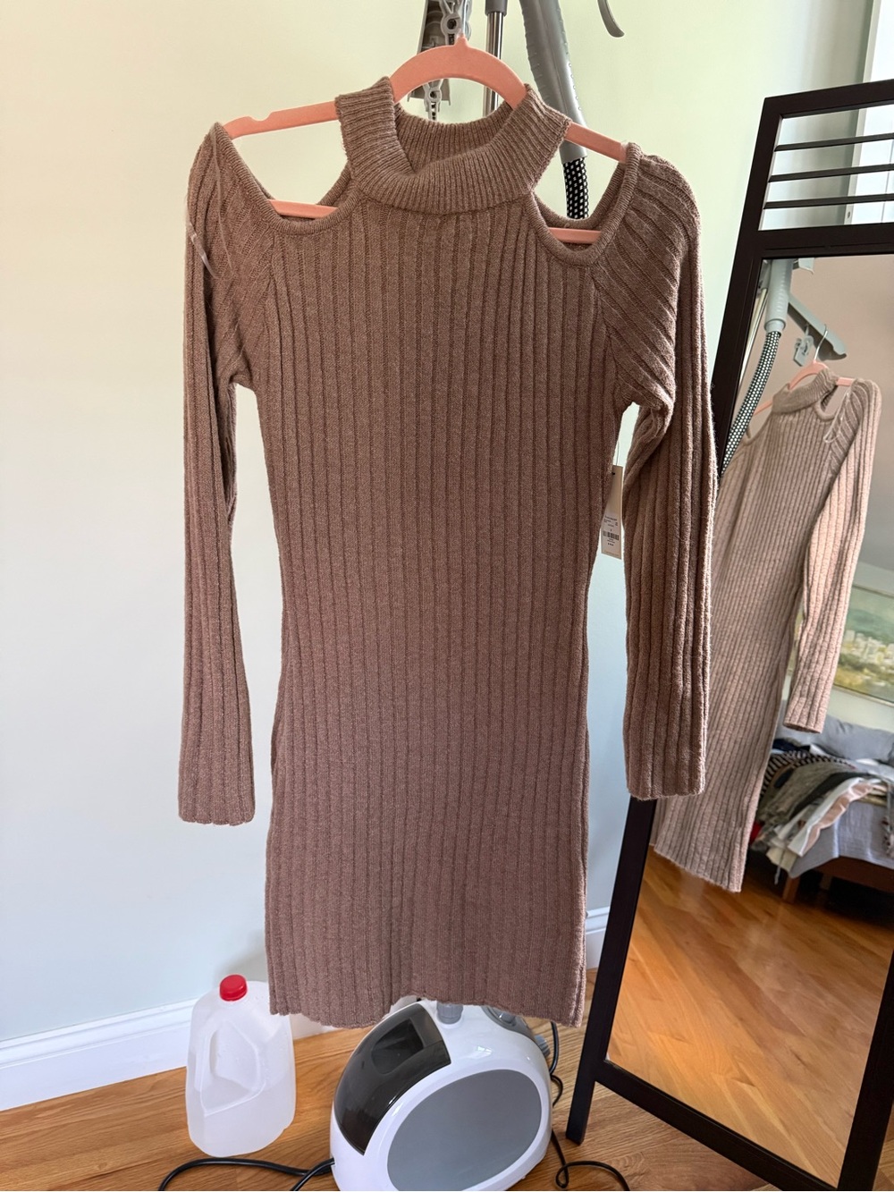 miami Ribbed Cold-Shoulder Knit Dress - Taupe